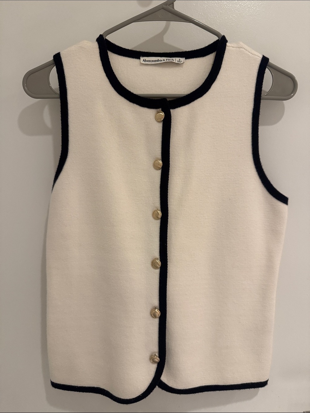 Abercrombie & Fitch Cream Knit Sleeveless Vest with Black Trim